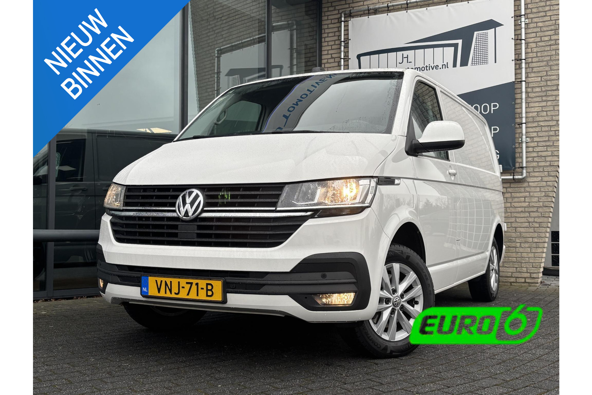 Volkswagen Transporter 2.0 TDI L1H1*AUTOM.*A/C*CRUISE*NAVI*HAAK*CARPLAY*